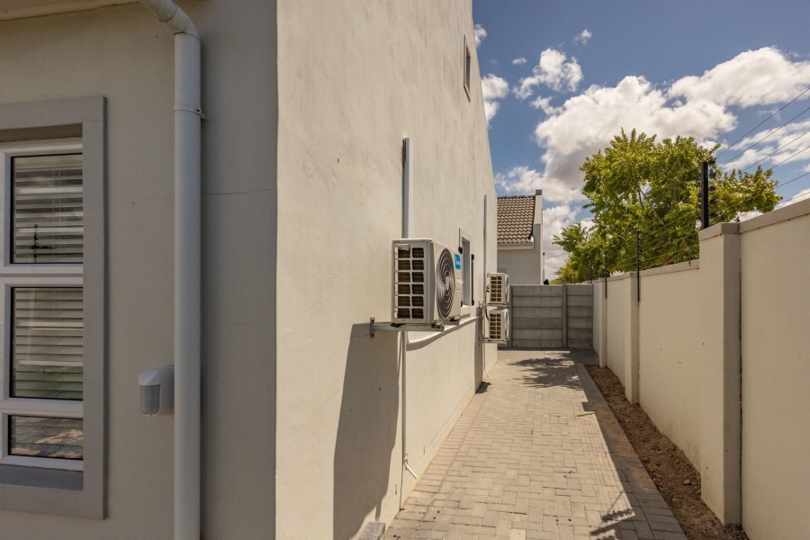 3 Bedroom Property for Sale in Stonewood Security Estate Western Cape